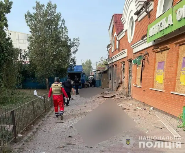 Рынок в Херсоне после обстрела 1 октября