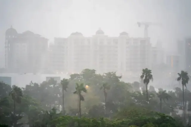 Oke ifufe na oke mmiri ozuzo na-akpa mkpamkpa na Florida