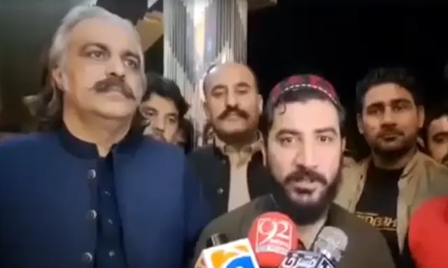 منظور پشتین