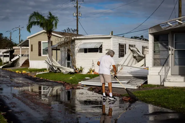 Ụlọ oke ifufe Hurricane Milton mebiri
