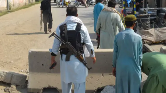 पाकिस्तान में अज्ञात व्यक्ति की गोलीबारी में मारे गए 20 खदान मज़दूर (सांकेतिक तस्वीर)