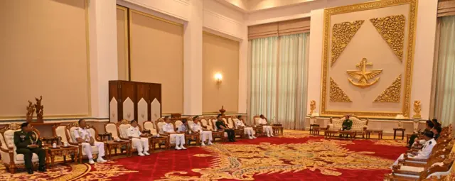 စစ်ခေါင်းဆောင်နဲ့ အာဆီယံနိုင်ငံတွင်း ရေတပ်အရာရှိတွေ