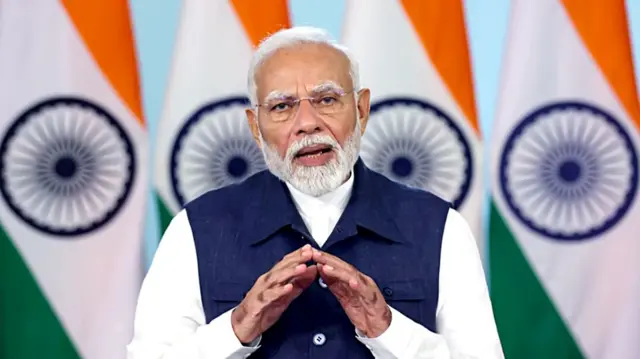 प्रधानमंत्री नरेंद्र मोदी