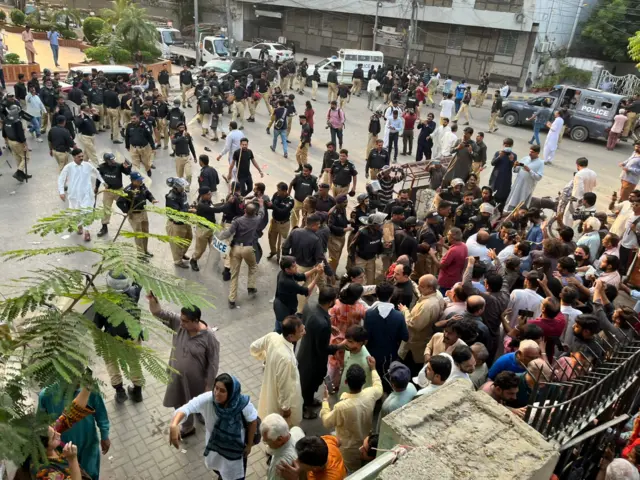 کراچی میں احتجاج