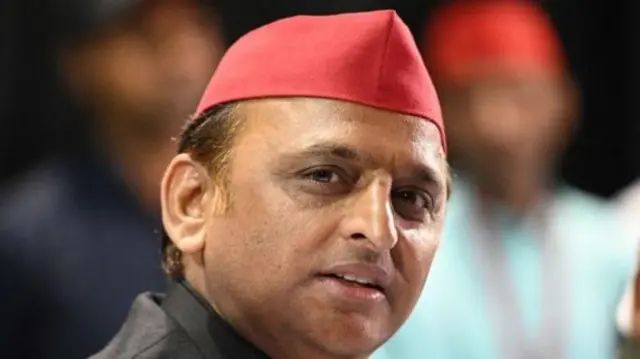 अखिलेश यादव