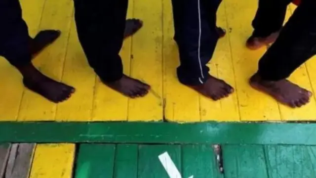 বিদেশে পাচার