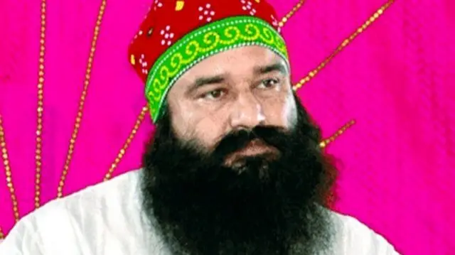 राम रहीम को 2015 के बेअदबी से जुड़े तीन अलग-अलग मामलों में पंजाब सरकार की एसआईटी ने अभियुक्त बनाया है