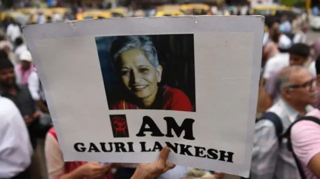 गौरी लंकेश की हत्या के मामले में अभियुक्त शिव सेना (शिंदे गुट) में शामिल