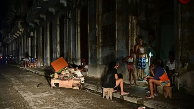 क्यूबा में अंधेरे में शहर