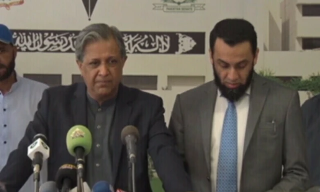 وفاقی وزیر قانون اعظم نذیر تاڑز