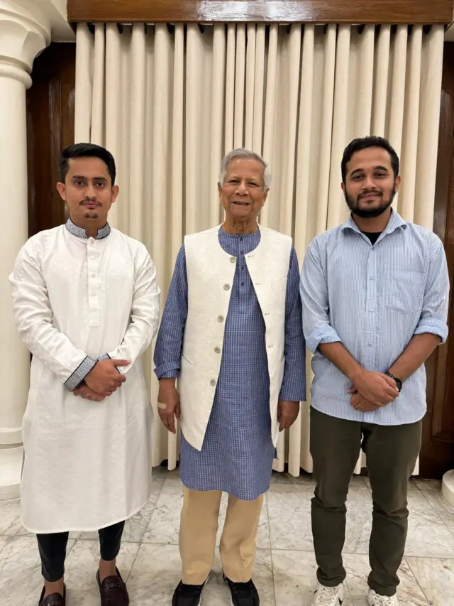 Katta keksa ayollar porno Qizlar onlayn convulsively kamming