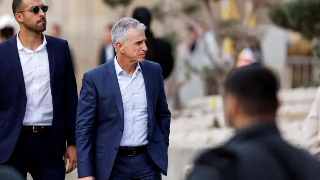 دیوید بارنیا