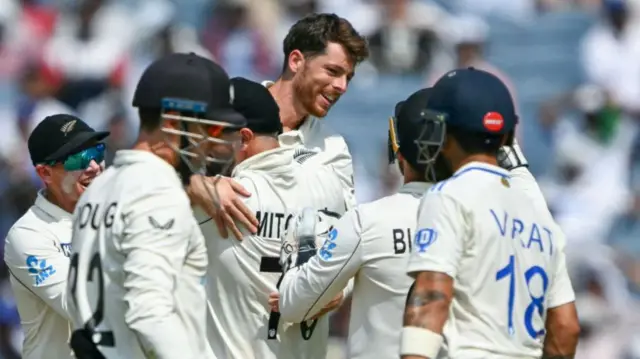 मिशेल सेंटनर हासिल किए 6 विकेट