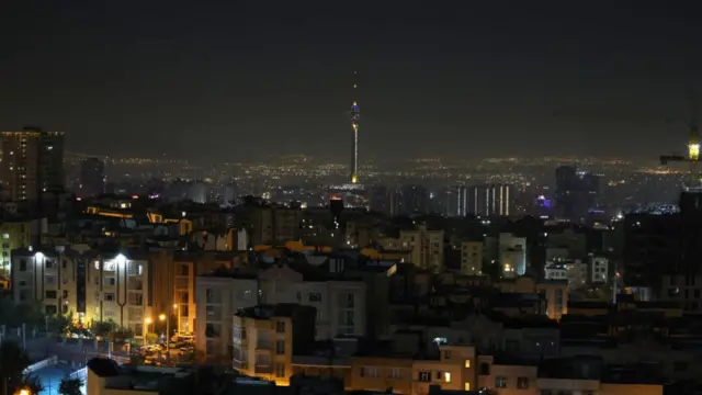 इसराइल ने ईरान पर किया हवाई हमला