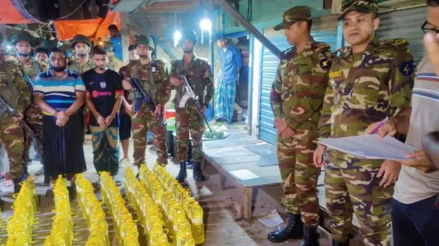 গোডাউনে টিসিবি পণ্য মজুদ, যৌথবাহিনীর অভিযানে চারজনকে গ্রেফতার