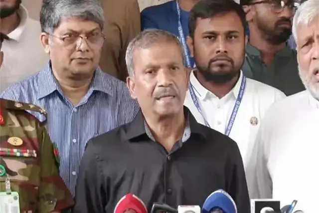 আইন উপদেষ্টা আসিফ নজরুল
