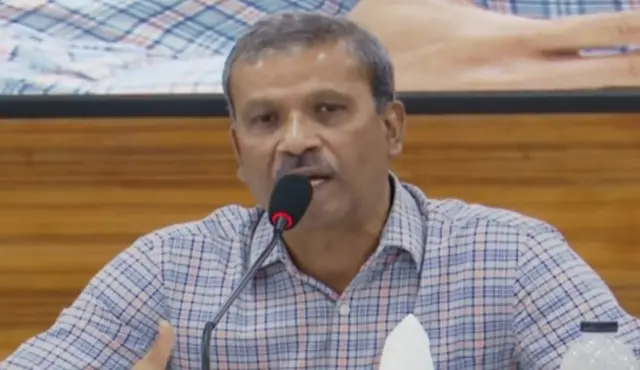 অধ্যাপক আসিফ নজরুল