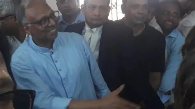 আত্মসমর্পণের জন্য আদালতে যান মাহমুদুর রহমান