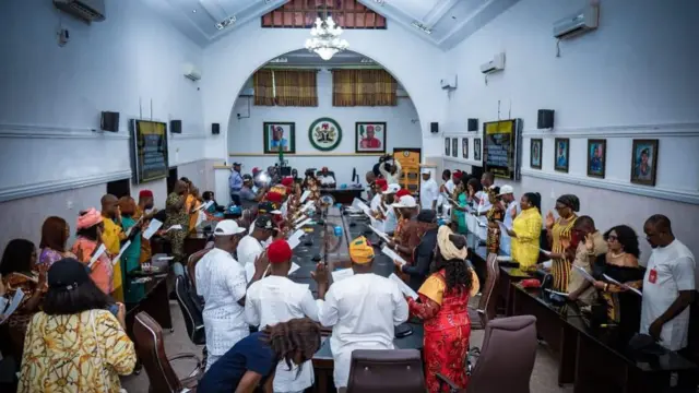 Ogige obi ọchịchị Anambra steeti ebe e duru ndị isioche ọhụrụ ahụ n'iyi ọrụ