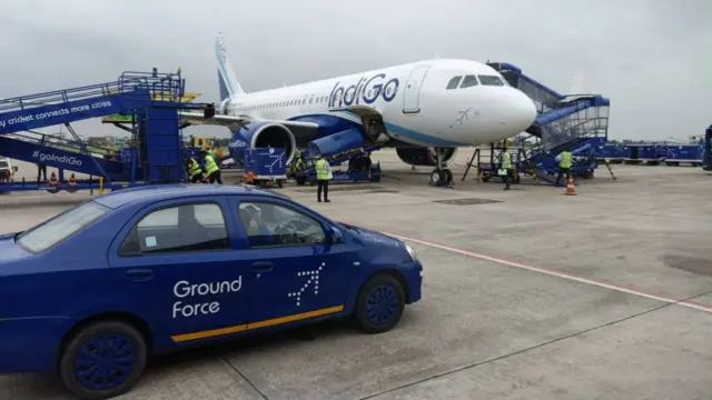 इंडिगो एयरलाइन का नेटवर्क हुआ डाउन