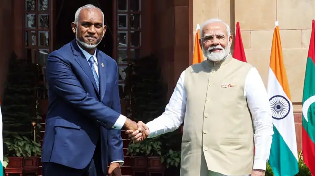 प्रधानमंत्री नरेंद्र मोदी और मालदीव के राष्ट्रपति मोहम्मद मुइज़्ज़ू