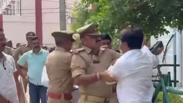 योगेश वर्मा के साथ मारपीट