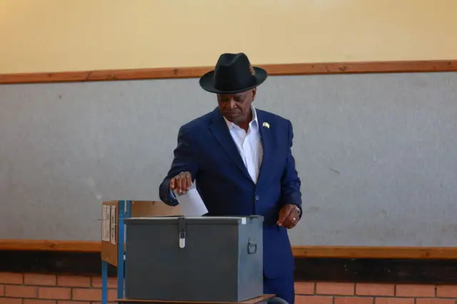 Mokgweetsi Masisi oge ọ tụrụ vootu ya