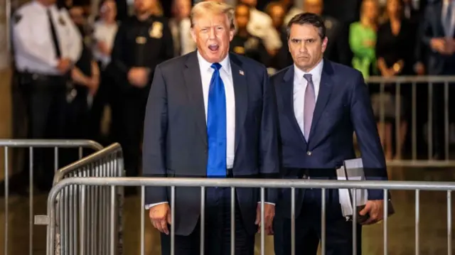 डोनाल्ड ट्रंप के साथ टॉड ब्लैंच