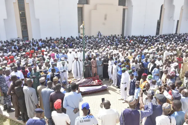 Masu janaza