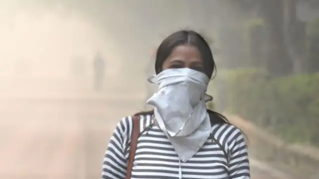 प्रदूषण की चपेट में दिल्ली