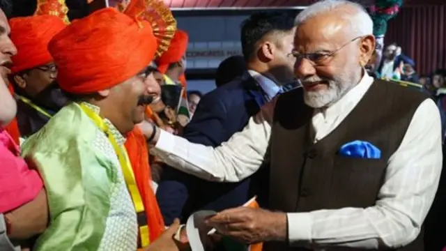 प्रधानमंत्री नरेंद्र मोदी का नाइजीरिया में गर्मजोशी से स्वागत हुआ.