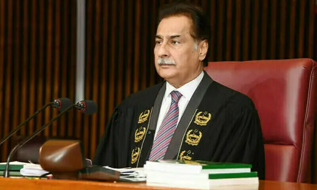 ایاز صادق