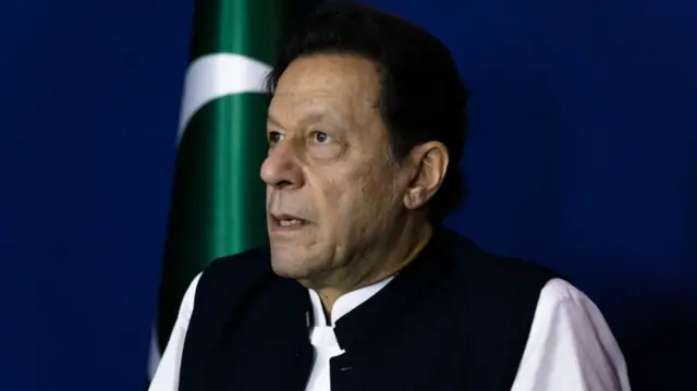 इमरान ख़ान (फ़ाइल फ़ोटो)