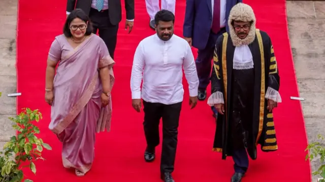 පාර්ලිමේන්තුව