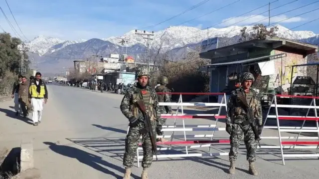 पाकिस्तानी सुरक्षा बल (सांकेतिक तस्वीर)