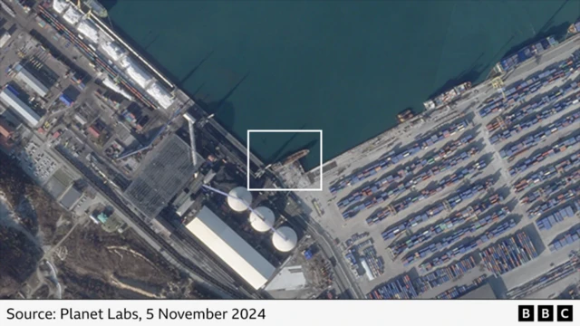 корейский танкер у нефтяного терминала