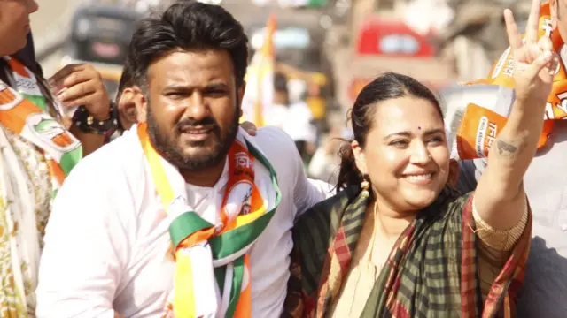 पत्नी स्वरा भास्कर के साथ फहाद अहमद