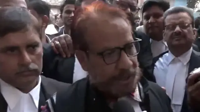 शाही जामा मस्जिद कमिटी के वकील शकील अहमद वसीम