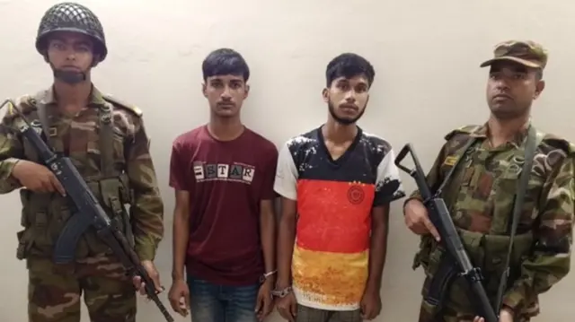 সেনাবাহিনী ও পুলিশের গাড়িতে আগুন: আটক আরও পাঁচজন
