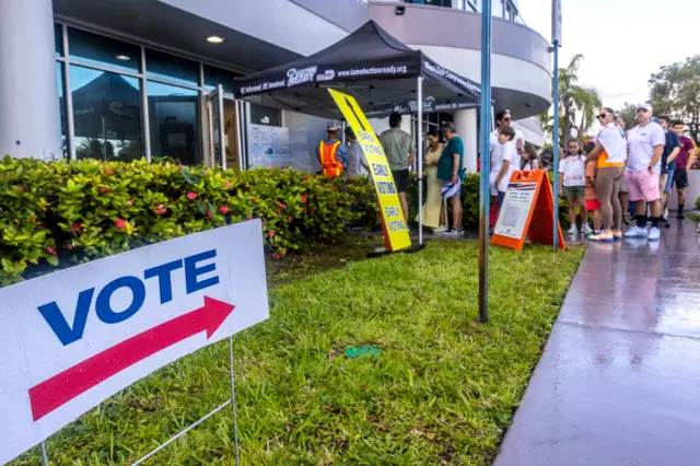 Imagem de um local de votação antecipada