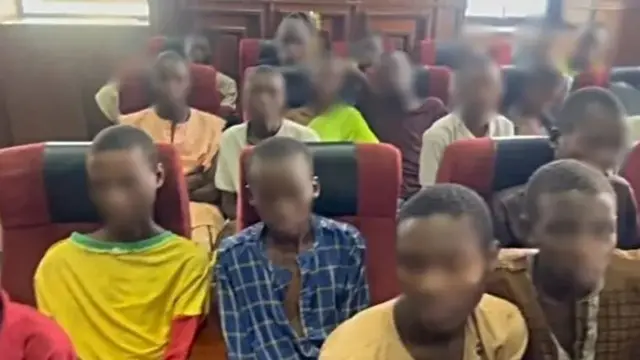 Ụmụaka mere ngagharịiwe