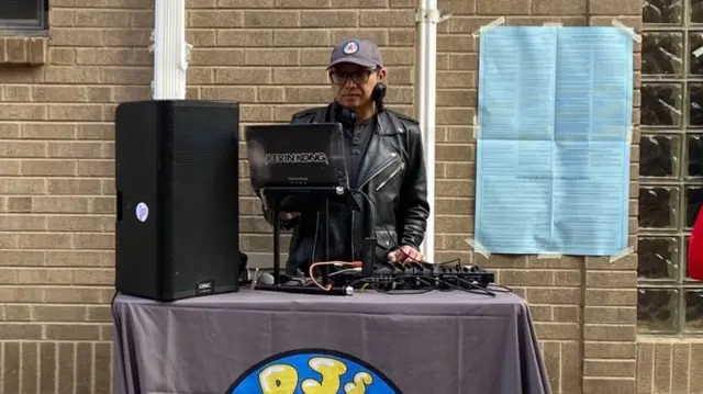 DJ at China town