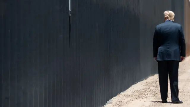 trump wall
