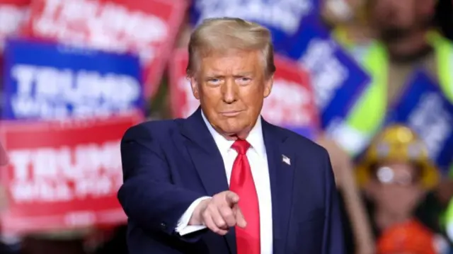 डोनाल्ड ट्रंप