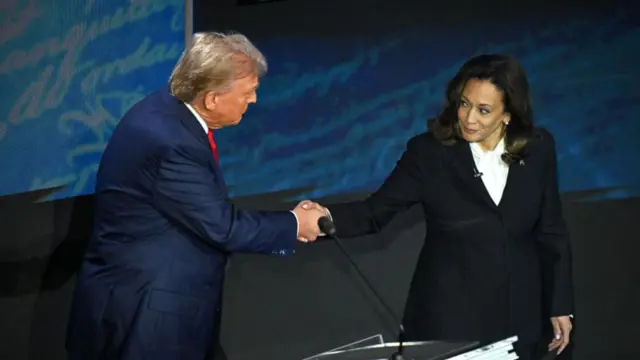 डोनाल्ड ट्रंप और कमला हैरिस