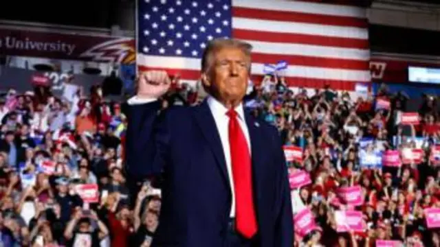 डोनाल्ड ट्रंप