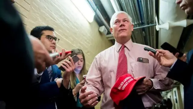 डोनाल्ड ट्रंप