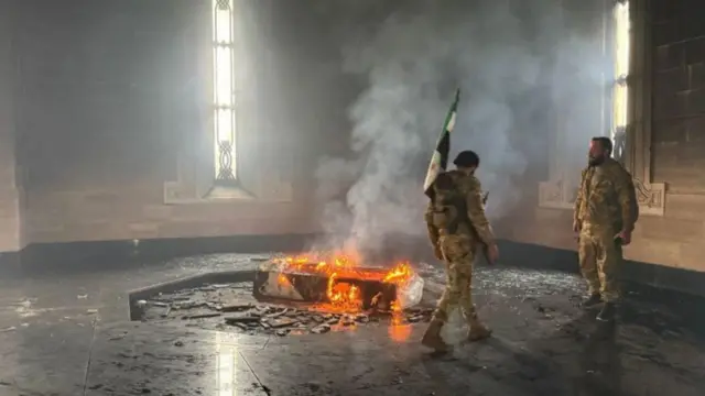 آتش زدن قبر حافظ اسد