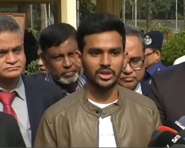 ভারতের সাথে নতজানু পররাষ্ট্র নীতি থেকে অন্তর্বর্তী সরকার সরে এসেছে: আসিফ মাহমুদ