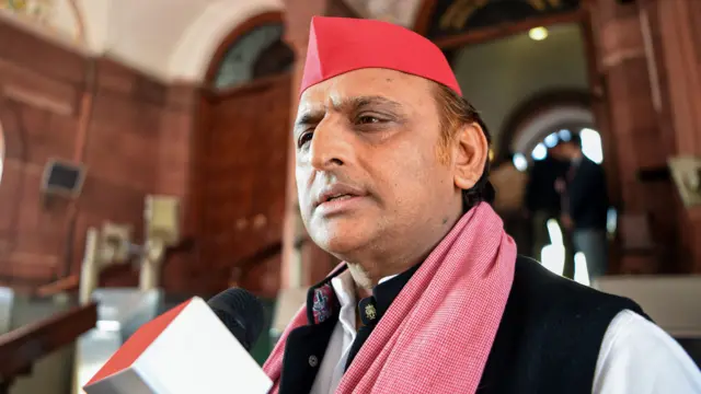 अखिलेश यादव